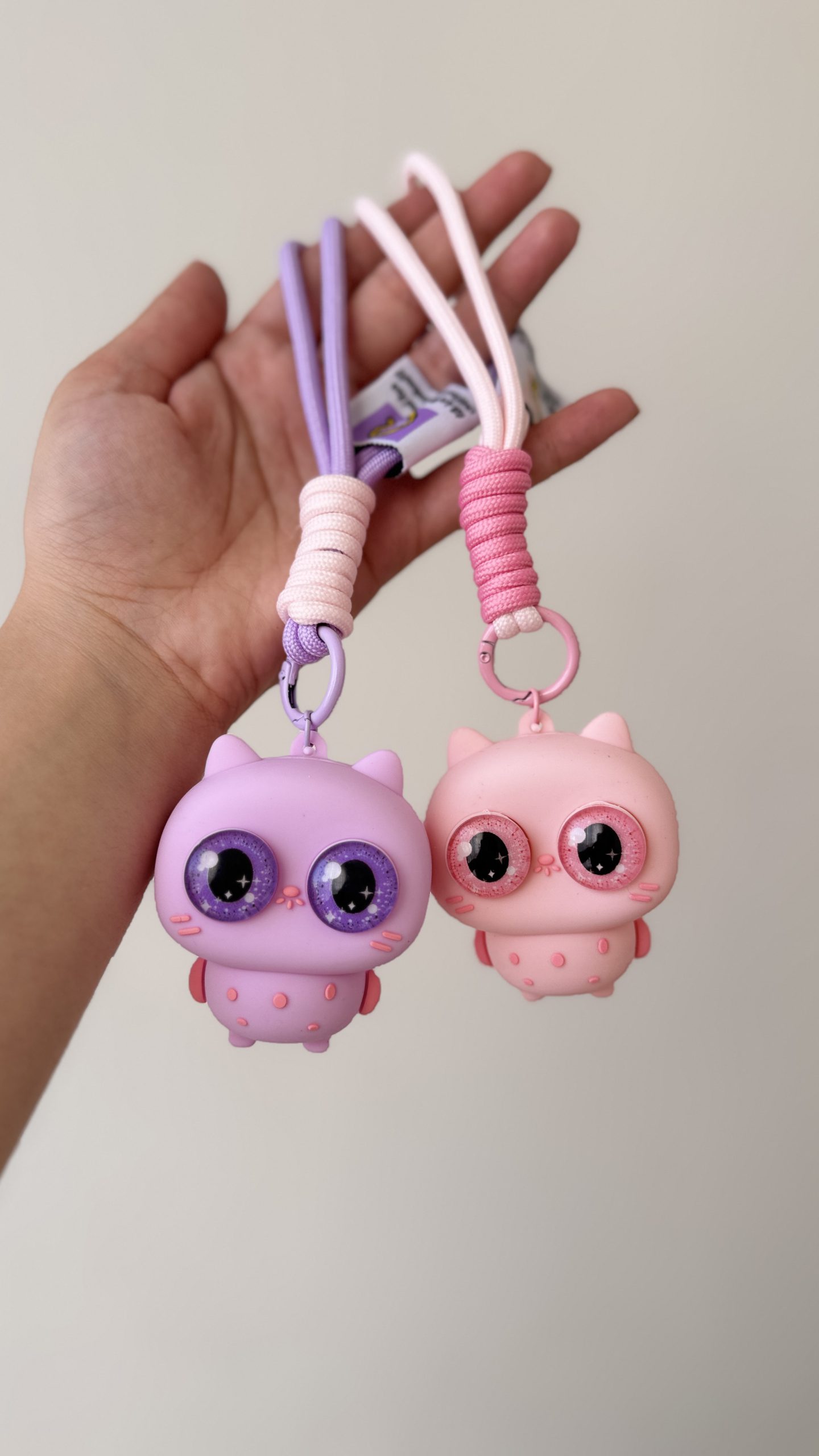 جاسوئیچی چشم قلمبه 😻